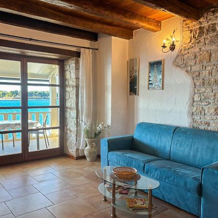 City Center Coastal Escape - Apartments With Sea View Or Cozy Room Novigrad Istria Exterior foto