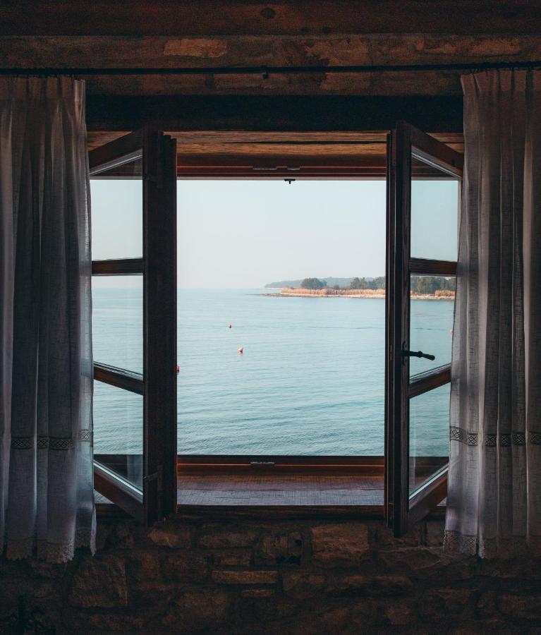 City Center Coastal Escape - Apartments With Sea View Or Cozy Room Novigrad Istria Exterior foto