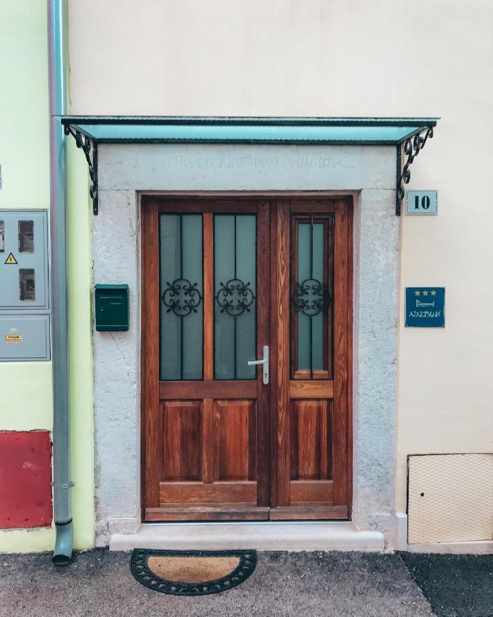 City Center Coastal Escape - Apartments With Sea View Or Cozy Room Novigrad Istria Exterior foto