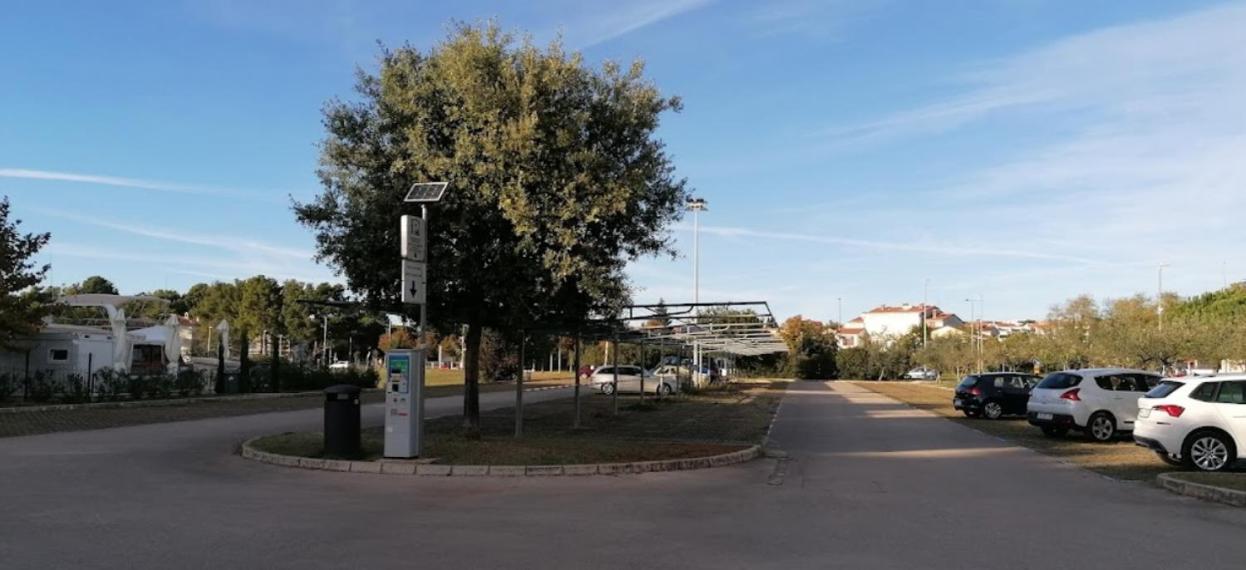 City Center Coastal Escape - Apartments With Sea View Or Cozy Room Novigrad Istria Exterior foto